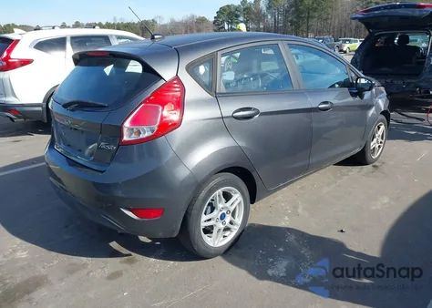 2018 Ford Fiesta Se z USA, uszkodzony, nr VIN 3FADP4EJ1JM122084